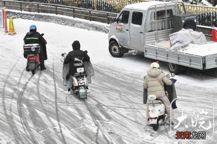 組圖 合肥再迎降雪 記者實(shí)拍合肥街頭