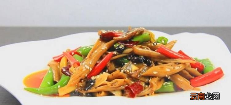 怎么炒鴨腸，藕丁炒鴨腸怎么做好吃又簡單
