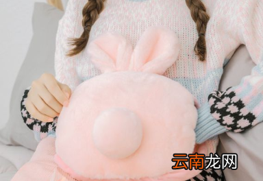暖手袋里的液體是什么，暖水袋里面液體是什么有毒嗎