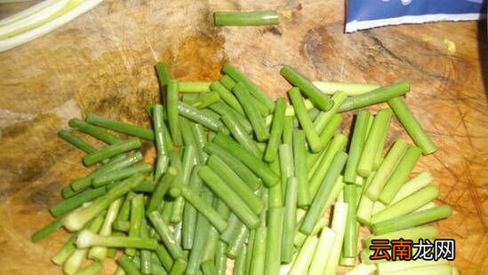 蒜苔雞蛋怎么炒，蒜苔炒雞蛋怎么炒