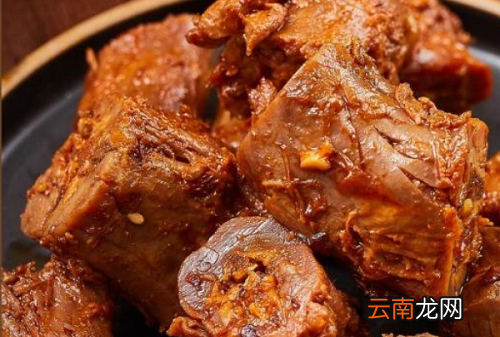 鹵豬肉怎么做好吃視頻，鹵肉冷后皮會(huì)硬應(yīng)該怎么辦