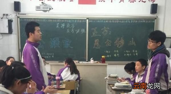 毫不相讓的近義詞