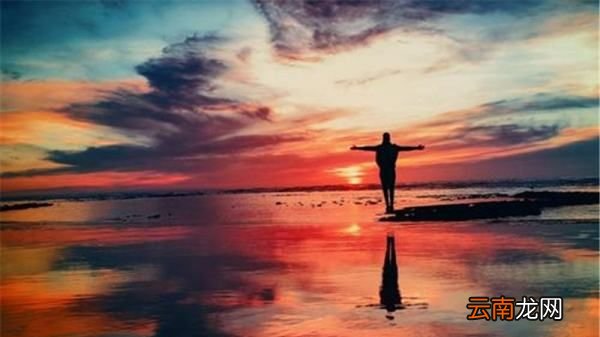 可當(dāng)大事的當(dāng)是什么意思，一夫當(dāng)關(guān)的當(dāng)是什么意思