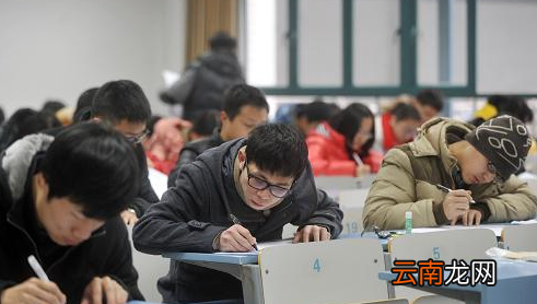 英語(yǔ)四級(jí)是不是必須考，考英語(yǔ)四級(jí)要不要報(bào)個(gè)培訓(xùn)