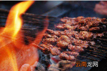 烤燒烤的煙對(duì)人體有害，長(zhǎng)期聞燒烤油煙對(duì)人體有危害嗎