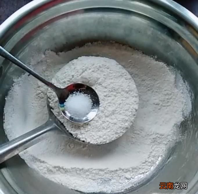 怎樣做美味的雞蛋火腿煎餅？