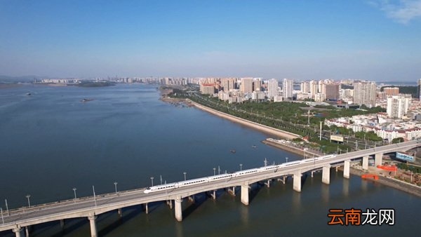 龍龍高鐵、汕汕高鐵．．．．．．一大波高鐵線路密集開通