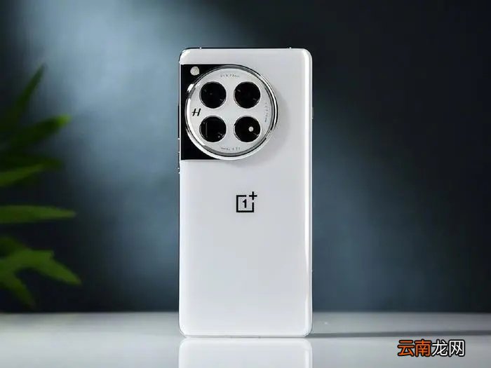 24GB+1TB新機(jī)售價(jià)破發(fā)，120倍變焦+驍龍8Gen3，如今無(wú)奈變相降價(jià)