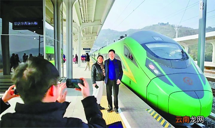 歷時(shí)7年建設(shè)，浙江“超級(jí)貨運(yùn)”鐵路正式通車意味著什么？